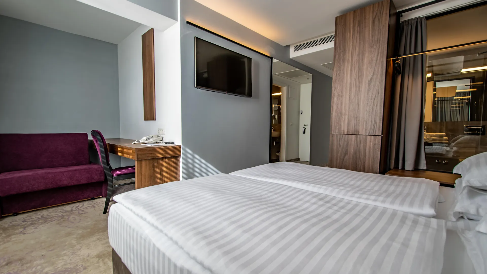 Hotel Paris أوباتيا