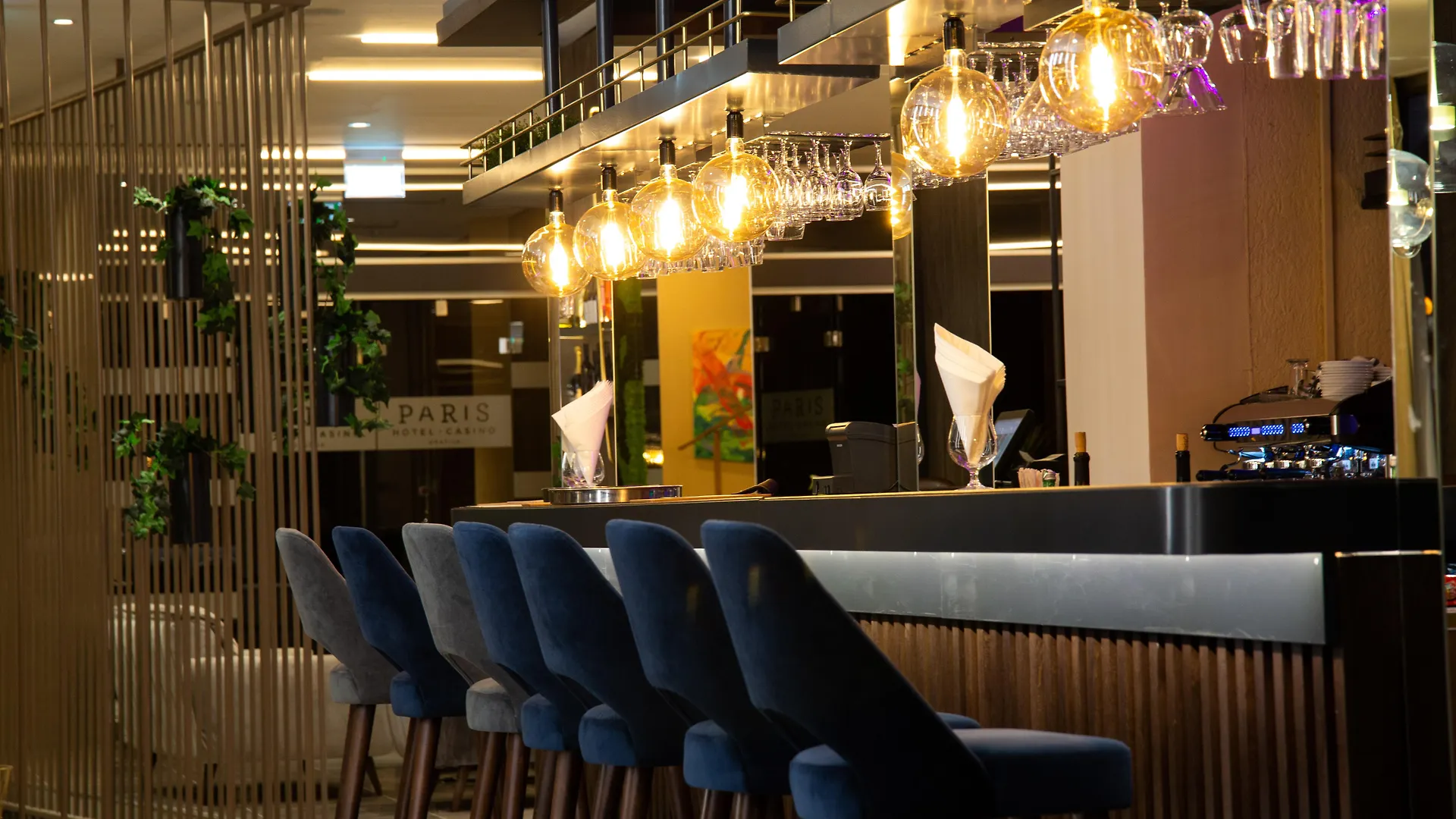 Hotel Paris أوباتيا