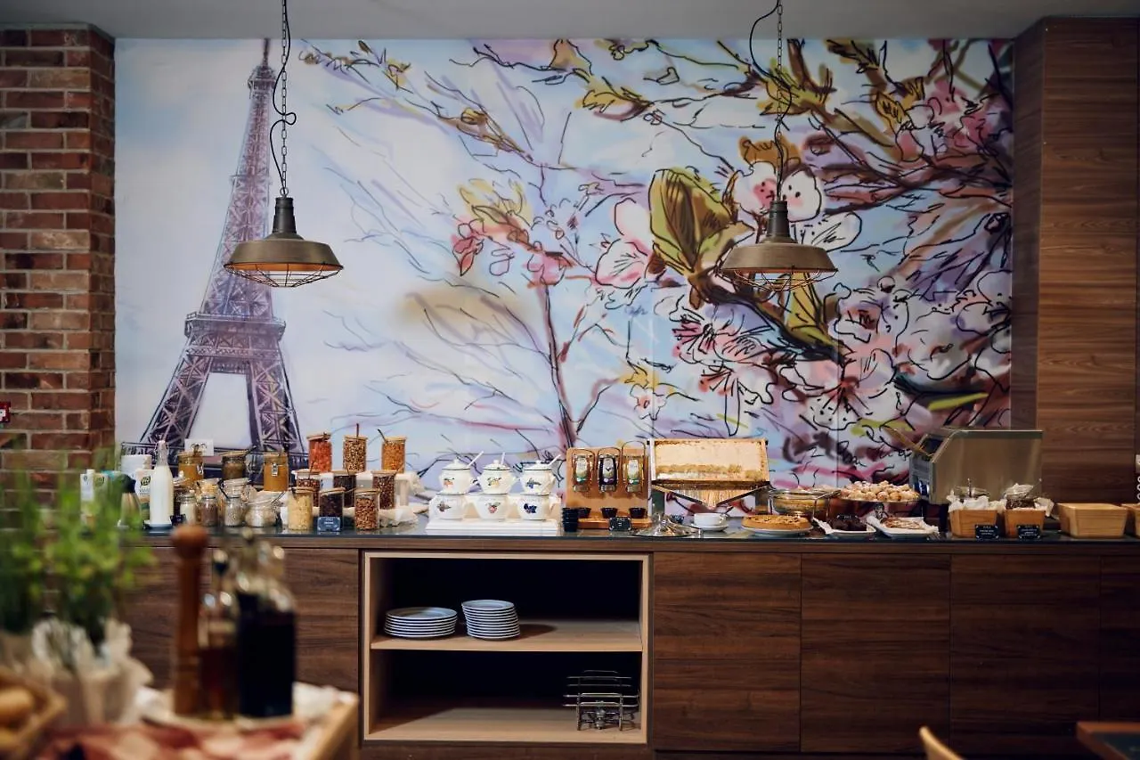 Hotel Paris أوباتيا 4*,
